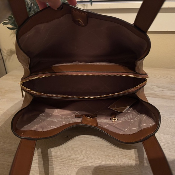 Michael kors shoulder bag - Picture 3 of 6